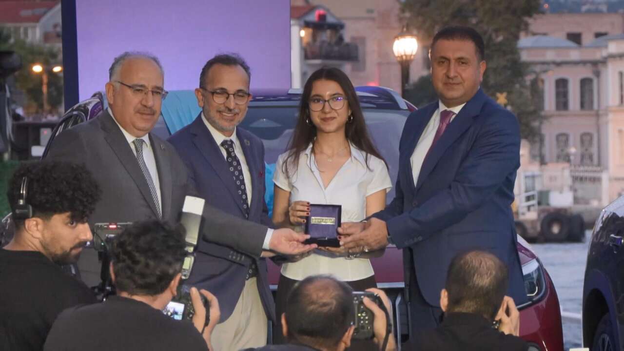 YKS şampiyonlarına TOGG hediye edildi 1